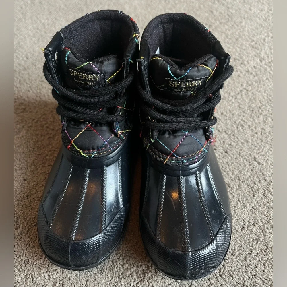NWOT Sperry Toddler size 8M Port Boots w/ Multicolor Stitching